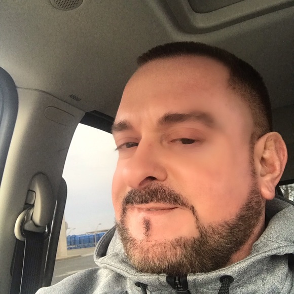 Meet your Posher, Denny - Picture 5 of 6